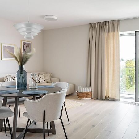Yacht Park With Sea View By Lion Apartments Gdynia Bagian luar foto
