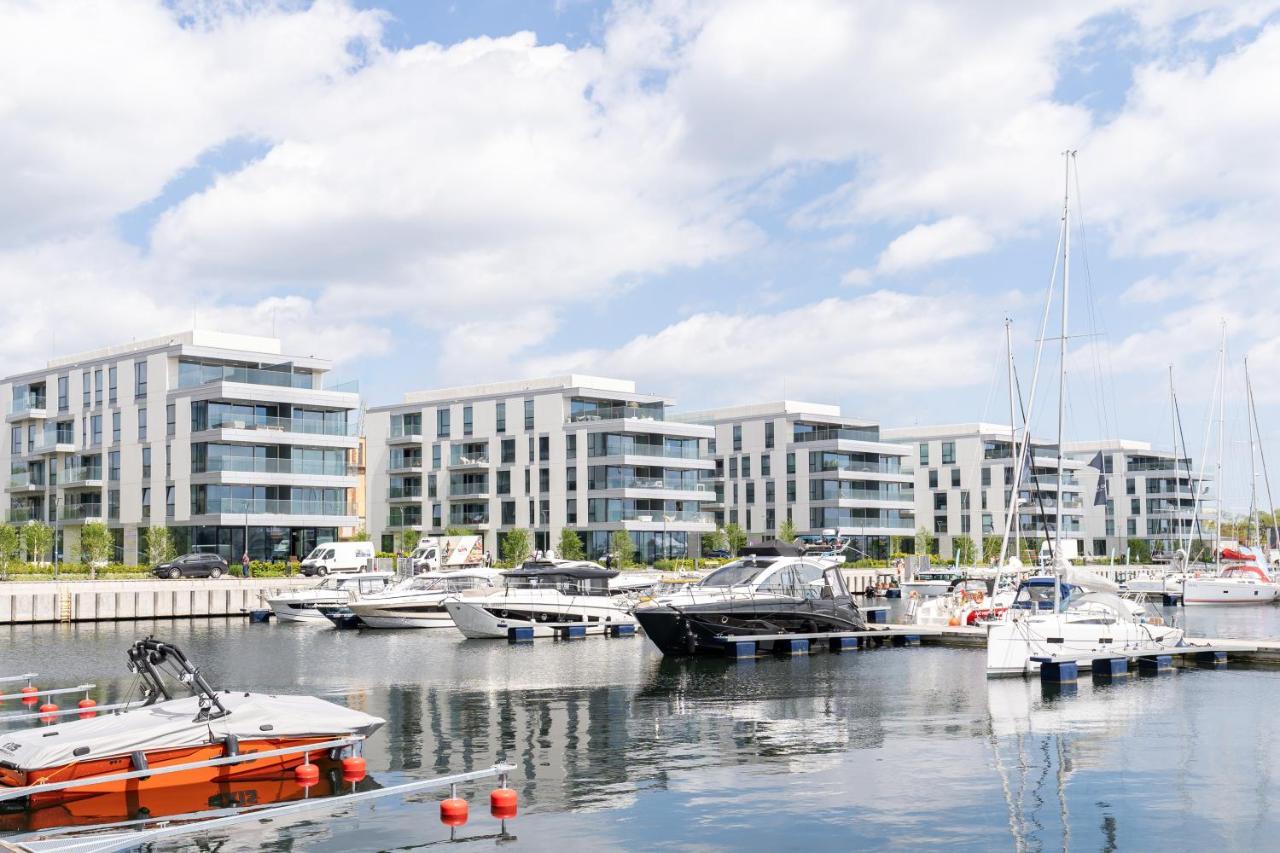 Yacht Park With Sea View By Lion Apartments Gdynia Bagian luar foto